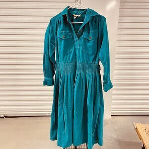 Turquoise Dress Size Medium by Alain Toussaint - Elegant & Chic!